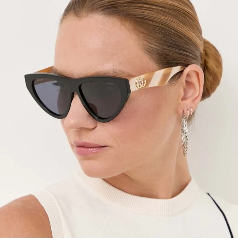 💯 - Authentic New Gucci Blue Cat Eye Ladies Sunglasses GG1333S 004